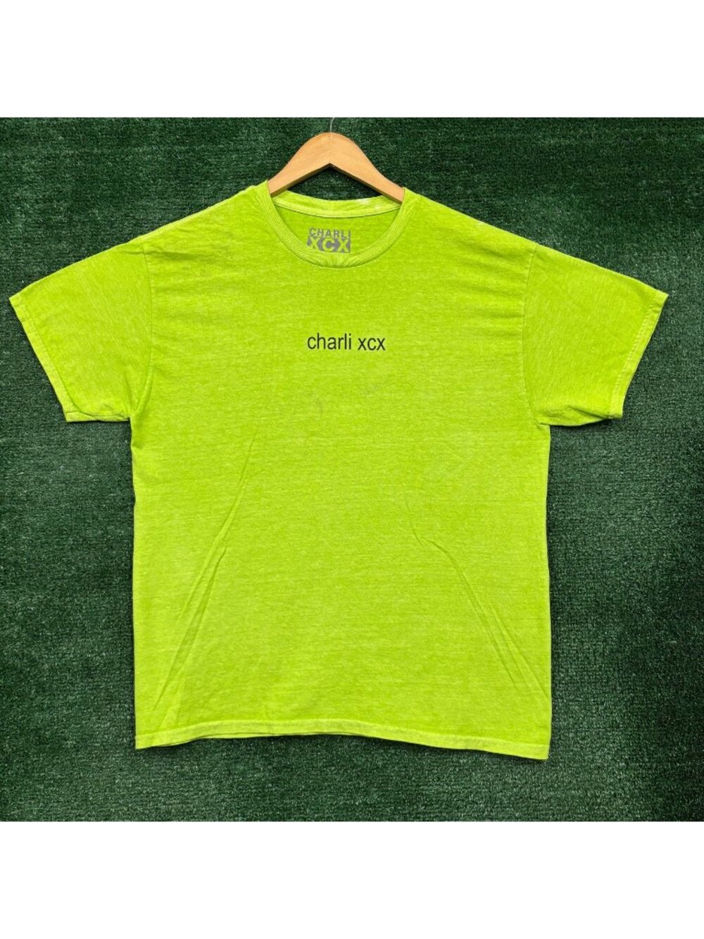 Charli XCX Brat Hyperpop Album T-Shirt Size Large